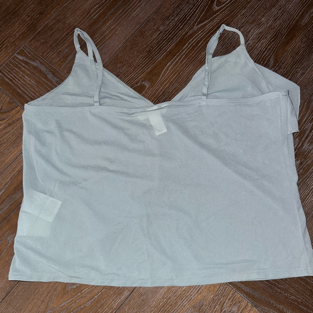 Light Blue/green Ruffled Women's Top - Picture 4 of 15